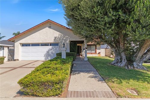 22561 Catania, Laguna Hills, CA, 92653-1906 | Card Image
