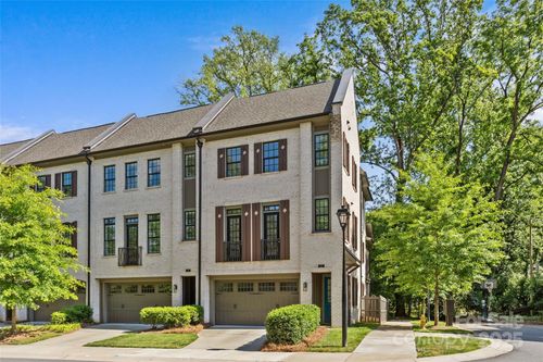 2906 Hillside Springs Dr, Charlotte, NC, 28209-2464 | Card Image