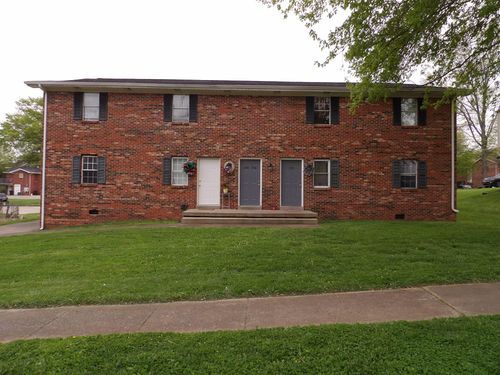 218 Centennial Dr, Frankfort, KY, 40601-1353 | Card Image