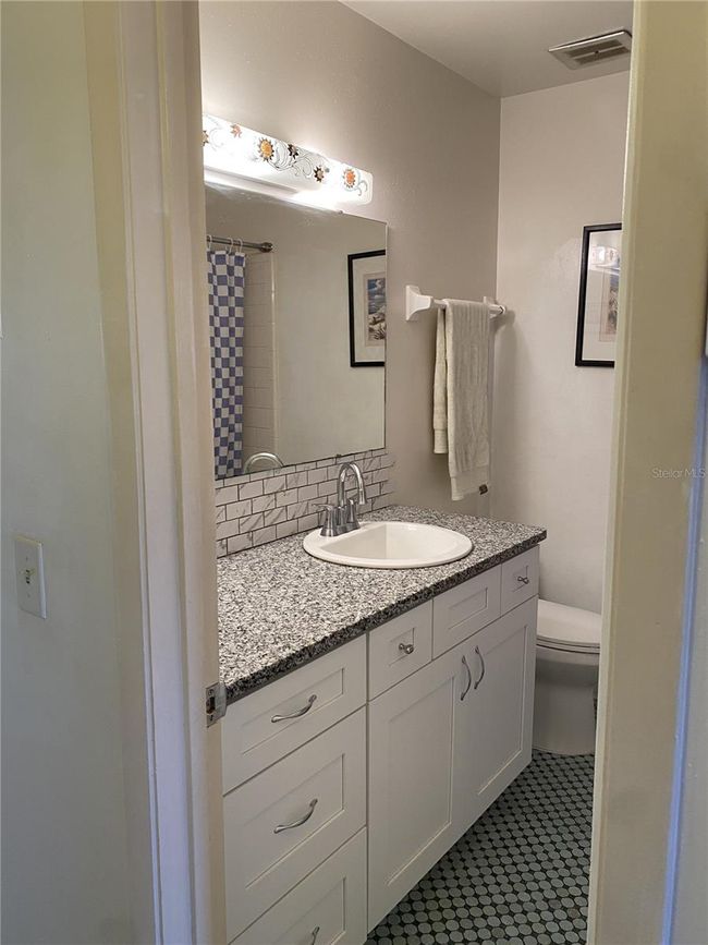 Bathroom | Image 10