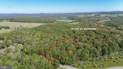 19 Pheasant Run Road, OAKLAND, MD, 21550 | Card Image