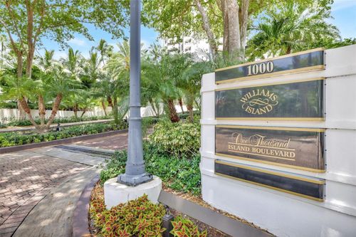 apt-1510-1000 E Island Blvd, Aventura, FL, 33160-4944 | Card Image