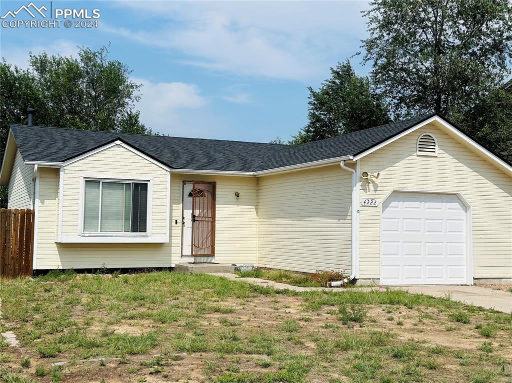 Halstead Cir, Colorado Springs, CO 80916