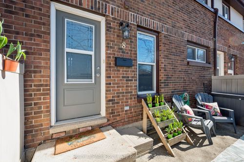 8-86 Burns Dr, Guelph, ON, N1H6V9 | Card Image