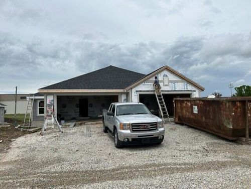 504 Hunter Oaks Blvd, Watertown, WI, 53094-7701 | Card Image