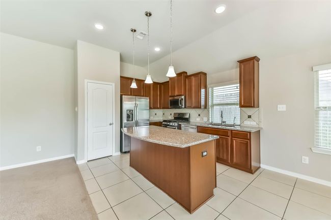 2106 Granite Pass Dr, House other with 4 bedrooms, 2 bathrooms and 2 parking in Pearland TX | Image 26