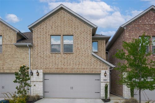 509 Hutchinson Ln, Lewisville, TX, 75077-3391 | Card Image