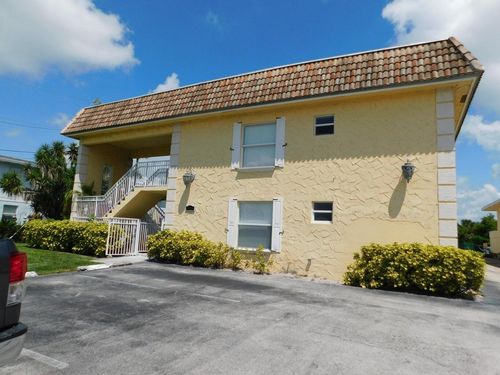 204-735 Hummingbird Way, North Palm Beach, FL, 33408-5107 | Card Image