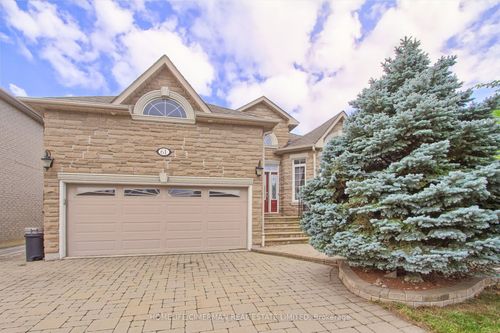 61 Pemberton Rd, Richmond Hill, ON, L4C3T5 | Card Image