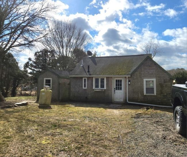 981 River Rd, Home with 4 bedrooms, 3 bathrooms and 5 parking in Marstons Mills MA | Image 28