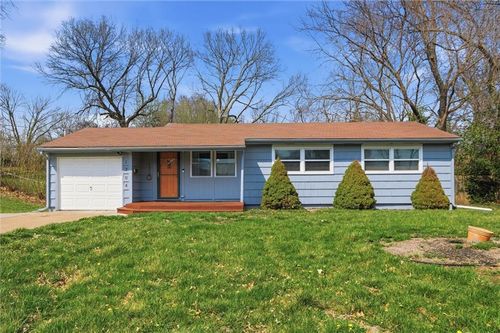 1204 62nd St, Gladstone, MO, 64118-4807 | Card Image