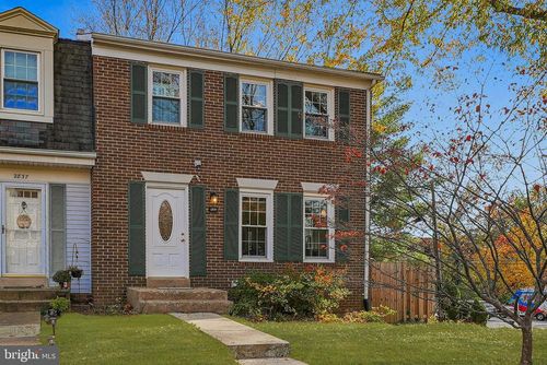 2839 Knollside Ln, VIENNA, VA, 22180-7002 | Card Image