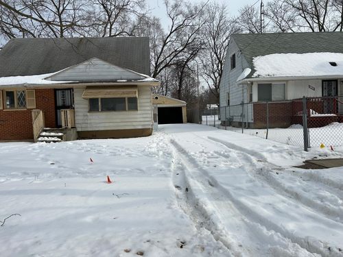 4110 Leerda St, Flint, MI, 48504-3724 | Card Image