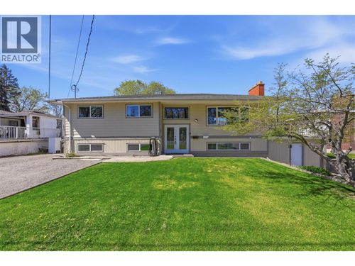 1363 Schubert Dr, Kamloops, BC, V2B2G9 | Card Image