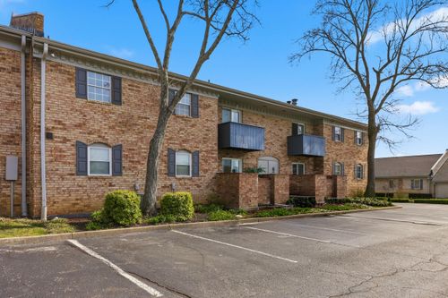 d-1076 Armstrong Mill Rd, Lexington, KY, 40517-3154 | Card Image