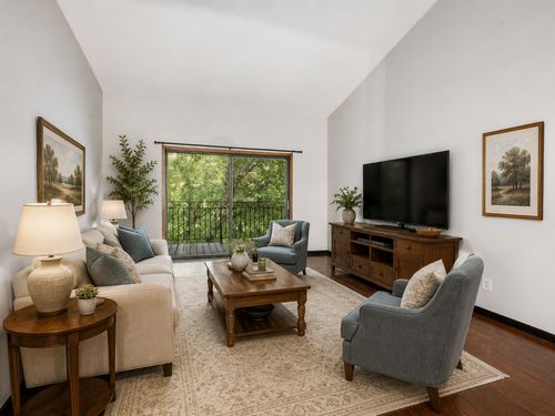 325-4120 Parklawn Ave, Edina, MN, 55435-4692 | Card Image