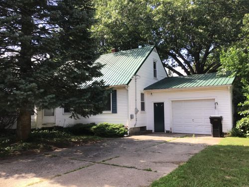 1047 Bronson Ave, Plainwell, MI, 49080-1518 | Card Image