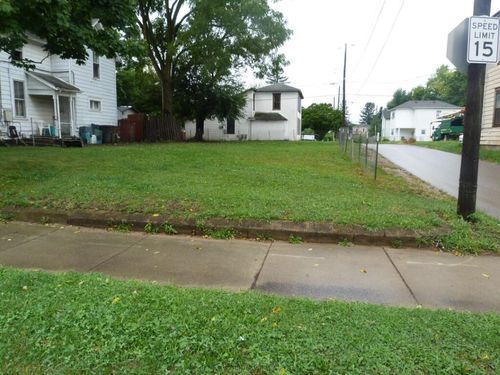 327 Yellow Springs St, Springfield, OH, 45504-2457 | Card Image