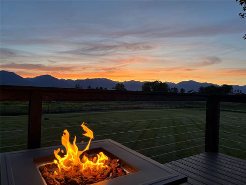 782 Quast Ln, Corvallis, MT, 59828-9772 | Card Image