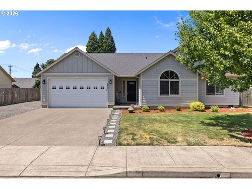 680 Andrian Dr, Molalla, OR, 97038-3400 | Card Image