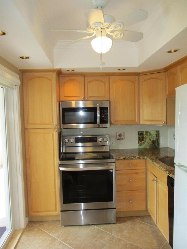 APT-306 - 3300 N Palm Aire Dr, Condo with 2 bedrooms, 2 bathrooms and null parking in Pompano Beach FL | Image 8