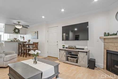 203-7035 Woodley Ave, Van Nuys, CA, 91406 | Card Image