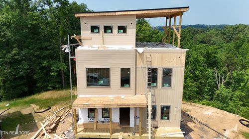 717 Moccasin Way, Pigeon Forge, TN, 37863 | Card Image