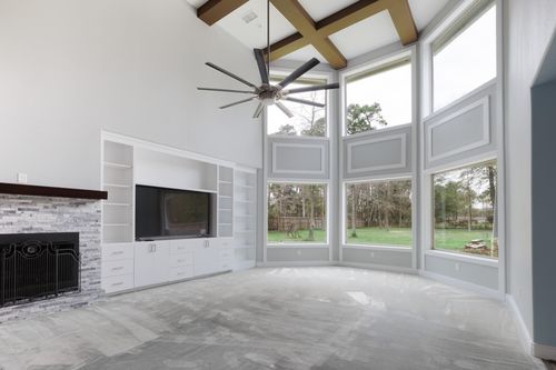 2504 Southline Rd, Conroe, TX, 77384-4364 | Card Image