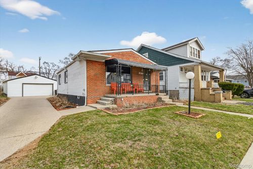 18676 Syracuse St, Detroit, MI, 48234-2522 | Card Image