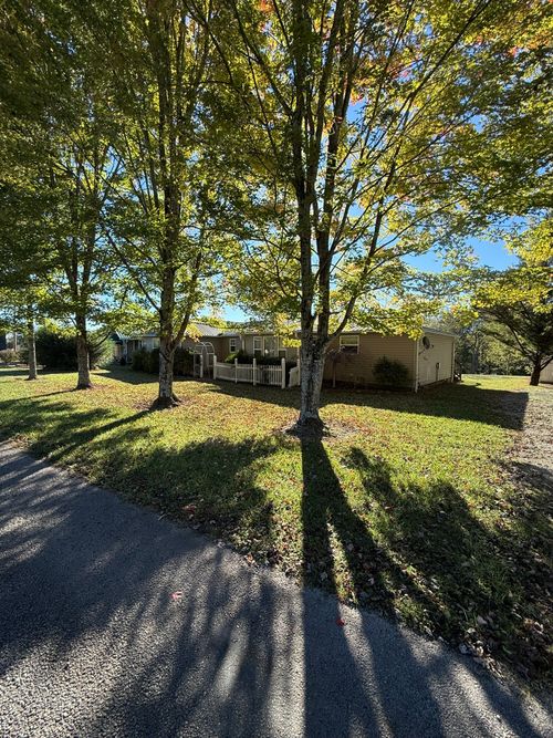 318 Walker Rd, Smithville, TN, 37166 | Card Image