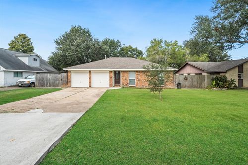 2010 Monterrey St, Kemah, TX, 77565-2211 | Card Image