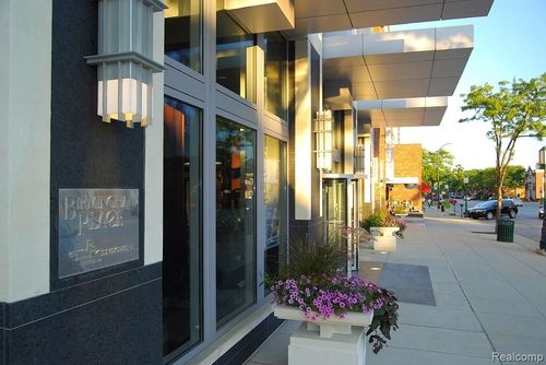 529-411 S Old Woodward Ave, Birmingham, MI, 48009-6617 | Card Image