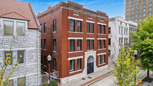 200-713 Market St, Knoxville, TN, 37902-2305 | Card Image