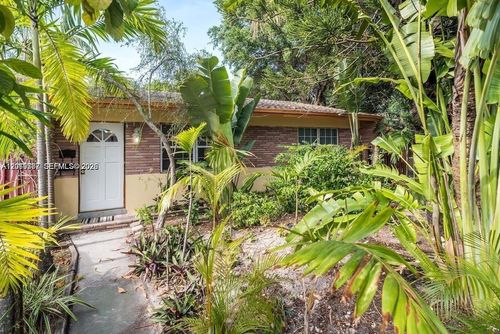 2411 Hayes Street, Hollywood, FL, 33020 | Card Image