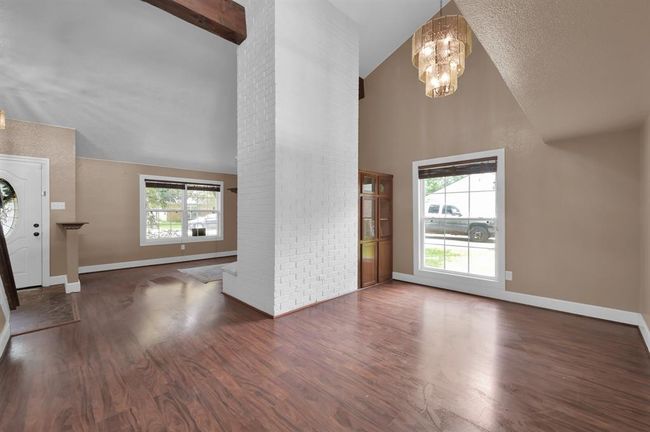 A look back through the entrance to the kitchen and family room | Image 8