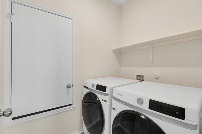 546 Pepperbark Loop, House other with 3 bedrooms, 2 bathrooms and null parking in Buda TX | Image 20