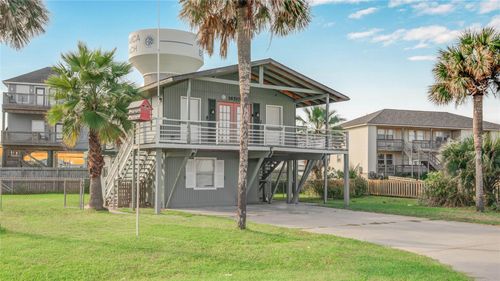 16510 Blackbeard Rd, Galveston, TX, 77554-4104 | Card Image
