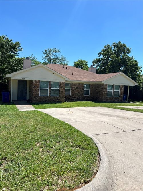 800 Woodland Court, Kennedale, TX, 76060 | Card Image