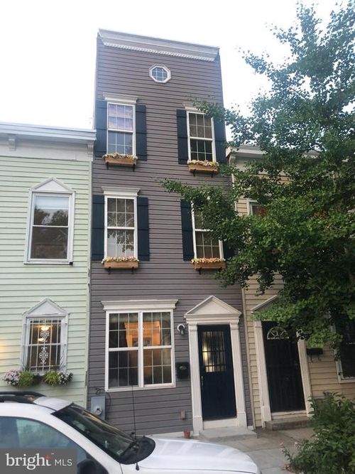 1656 Kramer St Ne, WASHINGTON, DC, 20002-4559 | Card Image