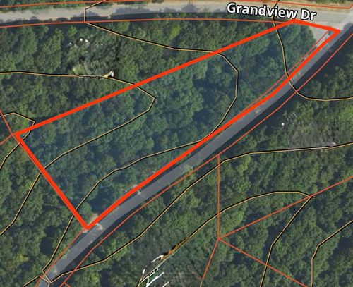 38 Woodfield Est Dr, Cadiz, KY, 42211-7407 | Card Image