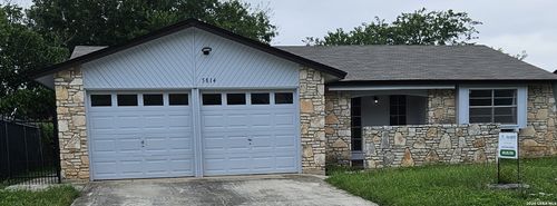 5814 Cliffmont Dr, San Antonio, TX, 78250-3937 | Card Image