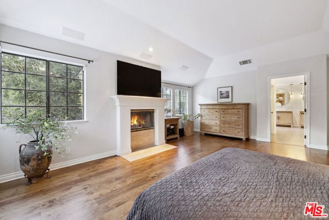 5565 Eagle Point Cir, House other with 4 bedrooms, 3 bathrooms and 3 parking in Westlake Village CA | Image 41