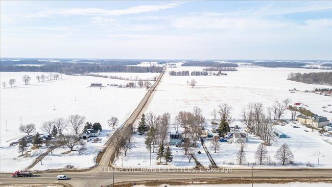 2752 Longwoods Rd, House other with 3 bedrooms, 3 bathrooms and 5 parking in Glencoe ON | Image 24