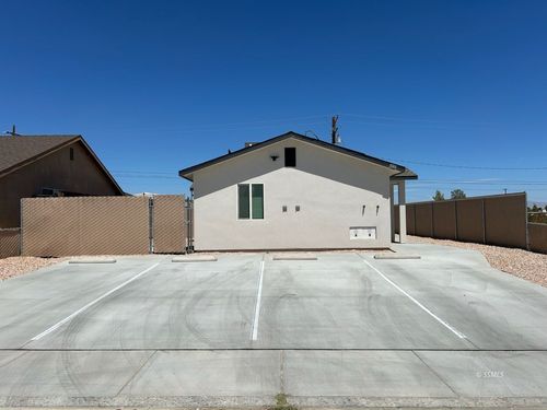 1340-A W Mariposa Ave, Ridgecrest, CA, 93555 | Card Image