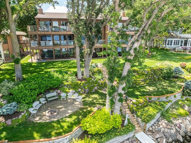 UNIT-4 - 16978 S Inner Ln, Condo with 3 bedrooms, 2 bathrooms and null parking in Spirit Lake IA | Image 17