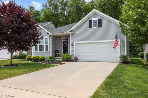 6560 Amber Way, North Ridgeville, OH, 44039-2972 | Card Image