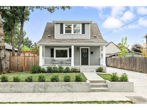 365 Ne 72nd Ave, Portland, OR, 97213-6301 | Card Image