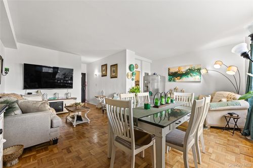 apt-3c-3 Fordham Hill Oval, Bronx, NY, 10468-4709 | Card Image