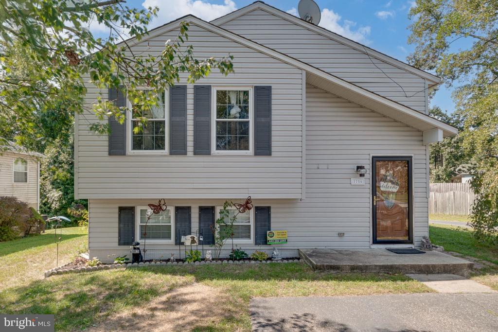 Grace Ave, Pasadena, MD 21122