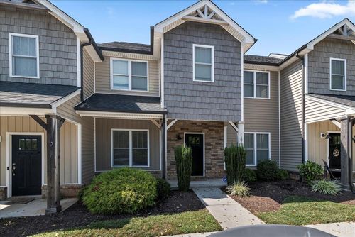 1061 Casley Way, Forest, VA, 24551-2165 | Card Image